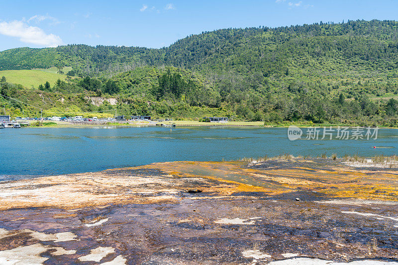 翡翠梯田，Orakei Korako地热公园和洞穴，隐藏山谷，新西兰陶波